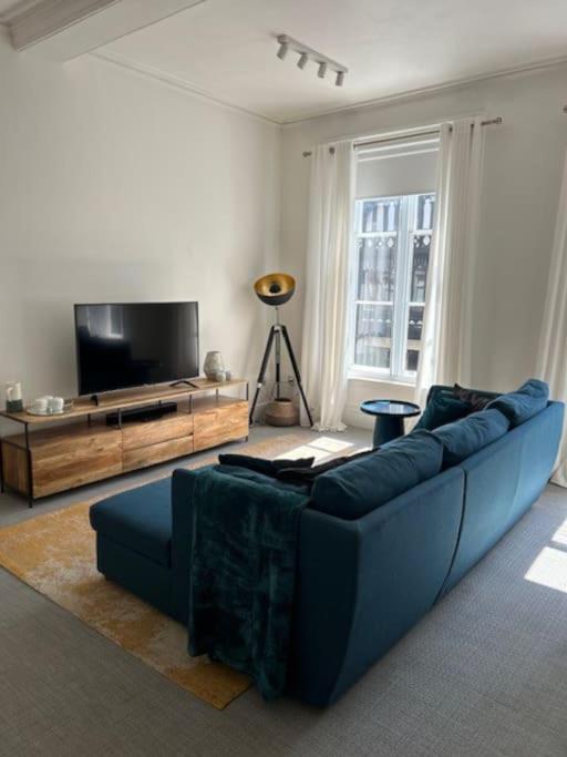 Modern Apartment Within Historic Chester City Walls Экстерьер фото